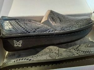 Brand new Algeria size 39